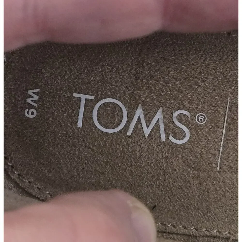 TOMS Wedge Sandals Size 9 Animal Print Boho Vacation Summer Tan Black